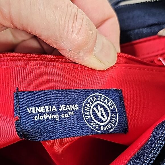 Denim Shoulder Bag by Venezia Jeans Blue Silvertone Hardware zip closure & snap - Picture 8 of 9